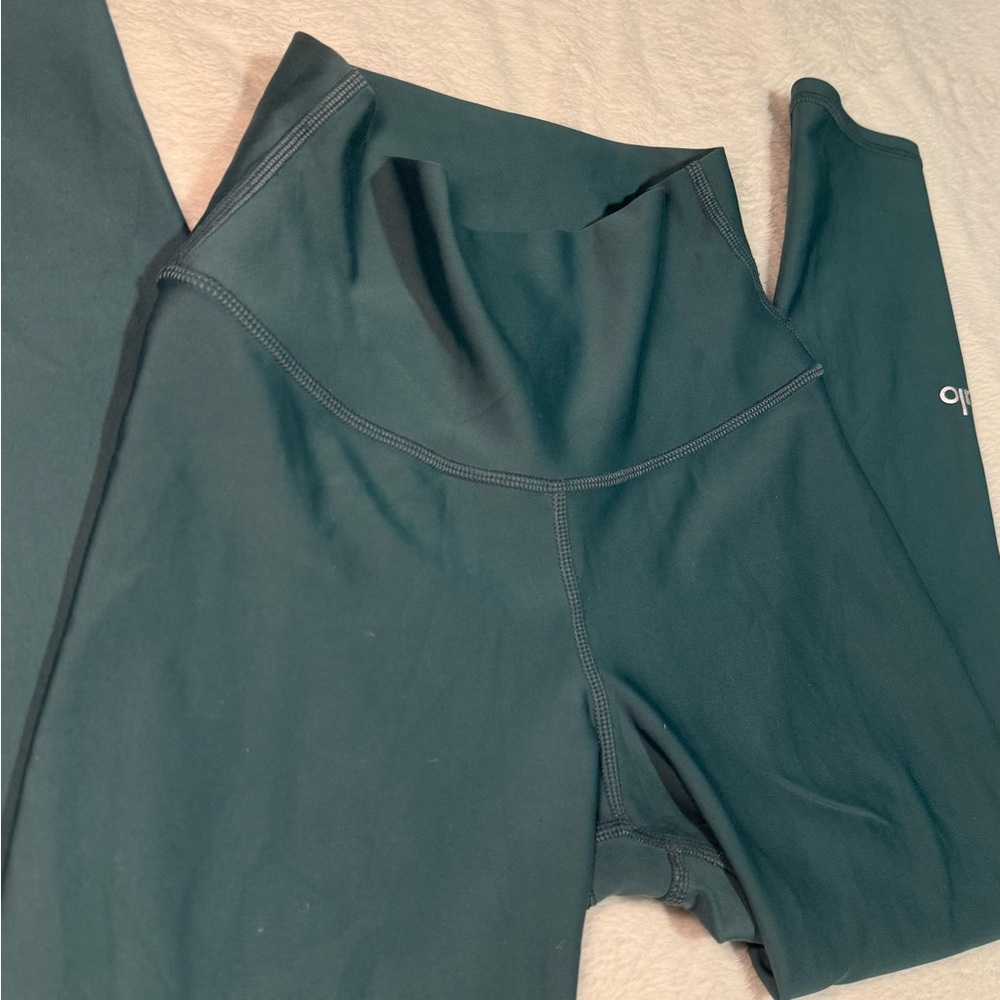 ALO Leggings in clover green - Picture 3 of 3